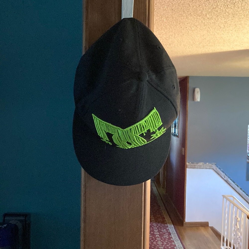 Boys DC Hat Size 71/2 59.6